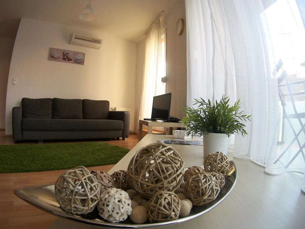 Corvina Apartments Budapest Bagian luar foto