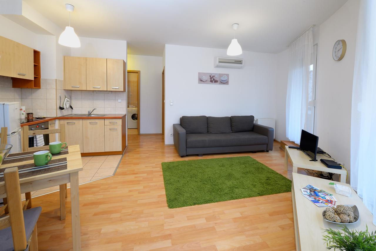 Corvina Apartments Budapest Bagian luar foto