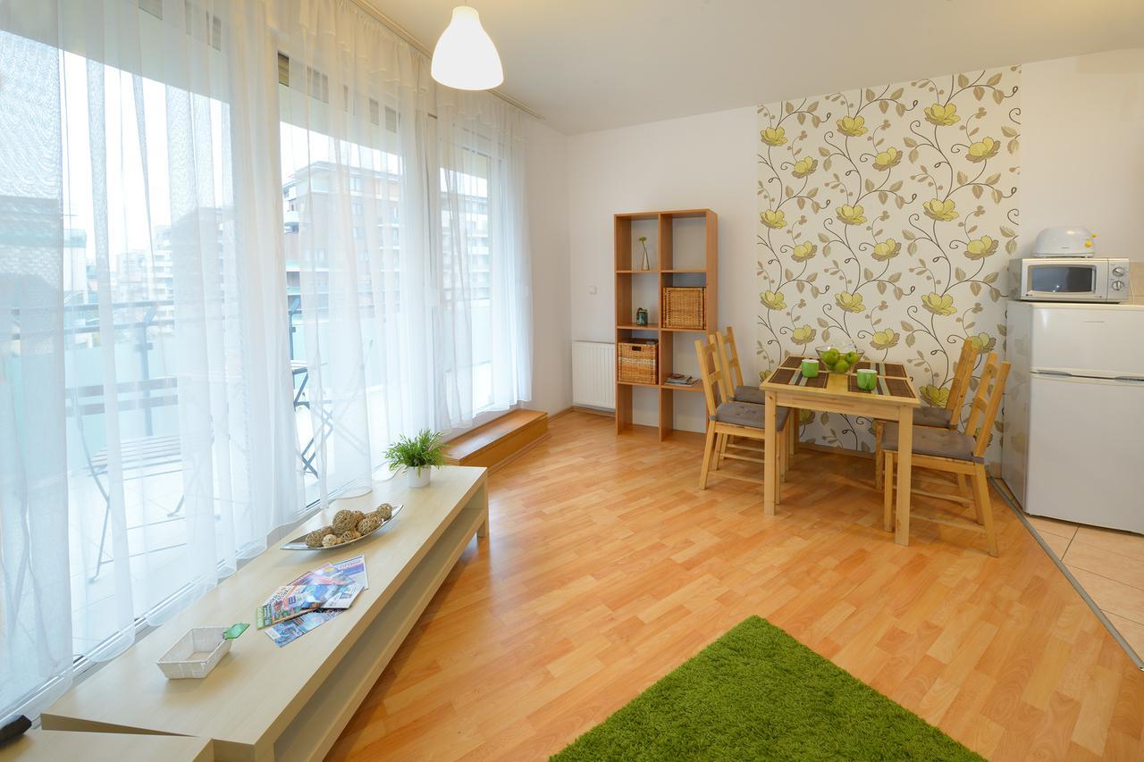 Corvina Apartments Budapest Bagian luar foto