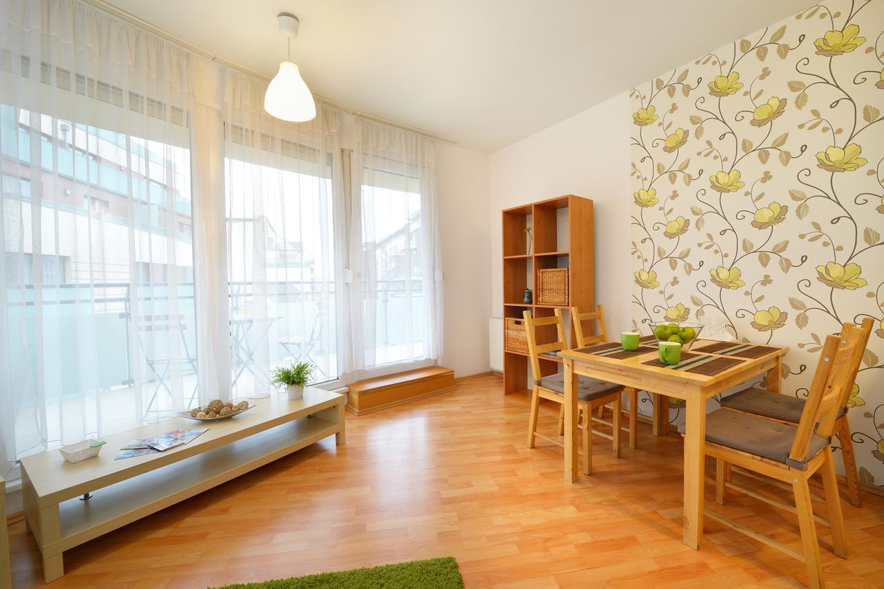 Corvina Apartments Budapest Bagian luar foto