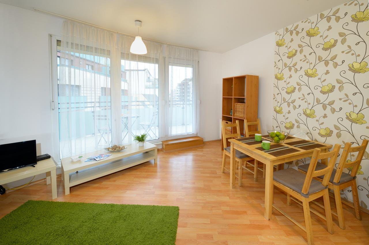 Corvina Apartments Budapest Bagian luar foto